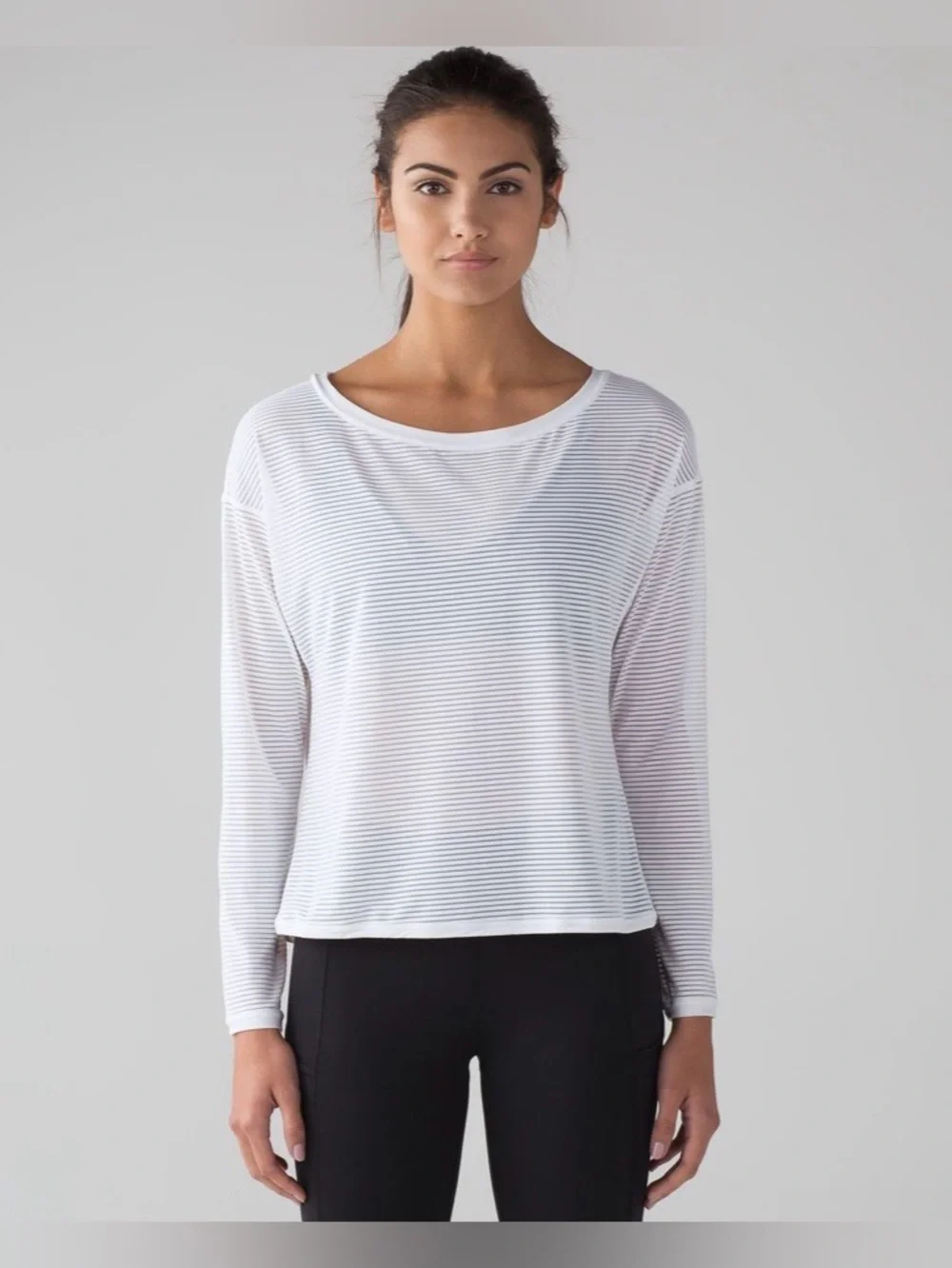Lululemon Women's Size L Lean In Long Sleeve White Breathable Stretch Shirt